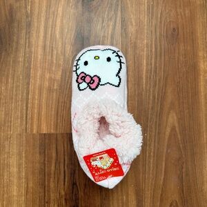 pink hello kitty fuzzy slipper socks